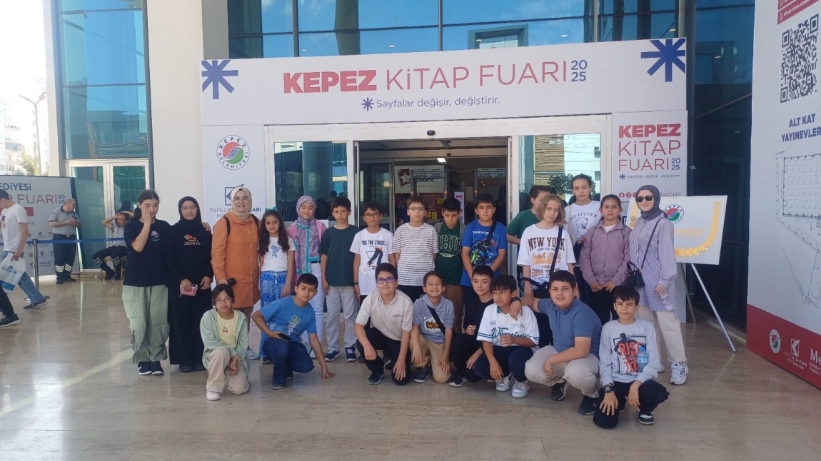 Kepez Kitap Fuarını Ziyaret Ettik.